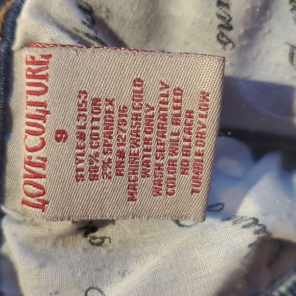 Love Culture Denim Capri Jeans. Size 9 - Picture 5 of 5